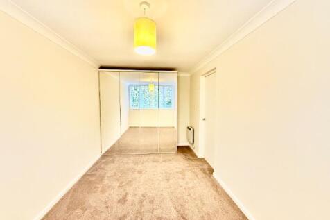 Main bedroom new.jpg