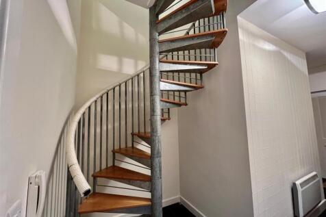 Spiral Staircase.jpg