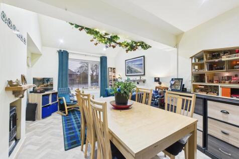 BEDROOM FOUR/DINING ROOM