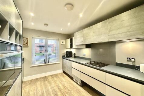 warley close kit.jpg