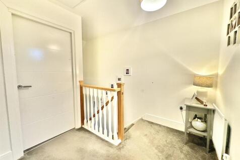 ACCOMMODATION SECOND FLOOR