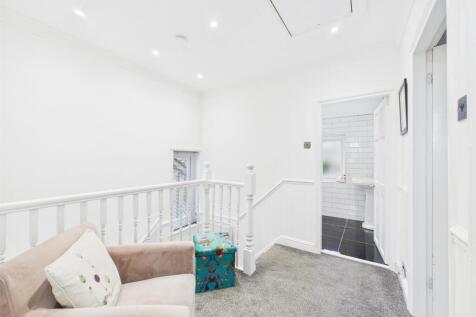 ACCOMMODATION FIRST FLOOR