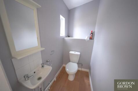 GROUND FLOOR W/C