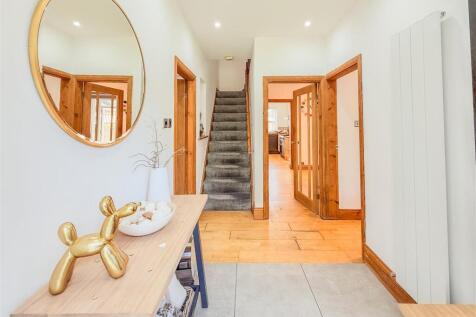ENTRANCE HALLWAY