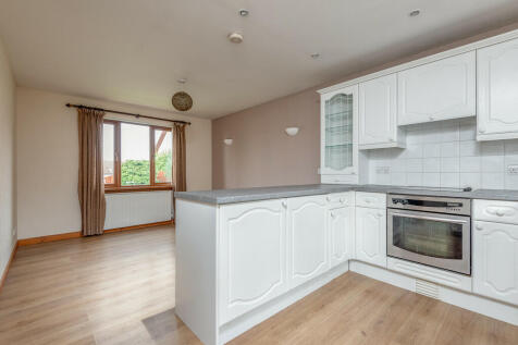 Open Planned Livi...