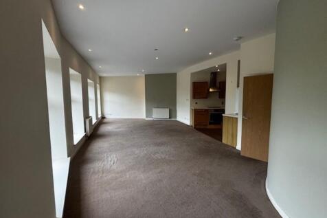 Open Planned Loun...