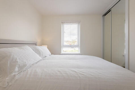 Front Bedroom 