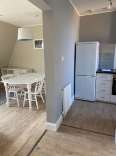 Lounge/Kitchen