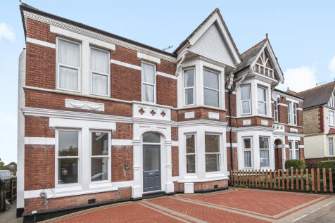 Luxury 1 bed Ground floor Garden Flat