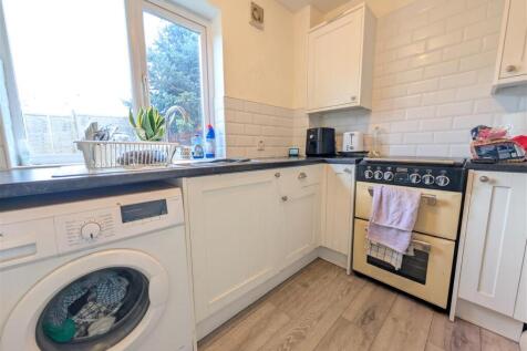 56 Barnsley Close, Atherstone