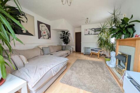 56 Barnsley Close, Atherstone
