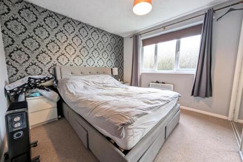 56 Barnsley Close, Atherstone