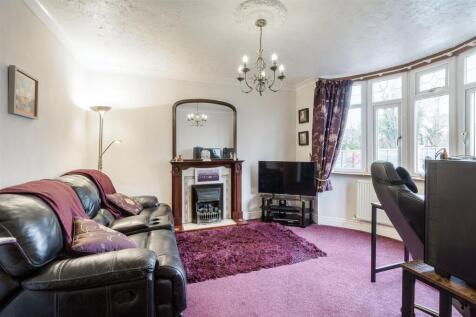 128 Watling Street, Grendon