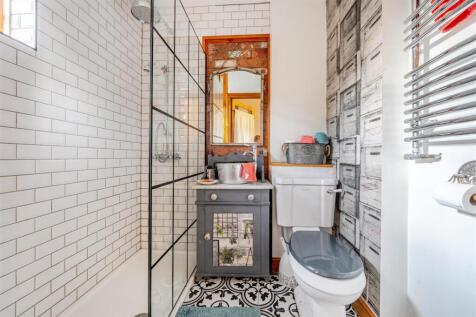 13 Carts Lane, Grendon