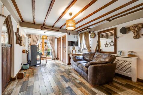 404 Tamworth Road, Amington