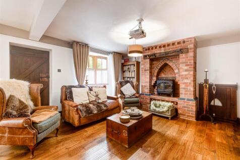 404 Tamworth Road, Amington
