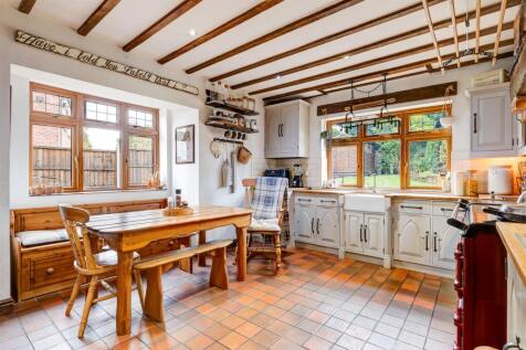 404 Tamworth Road, Amington