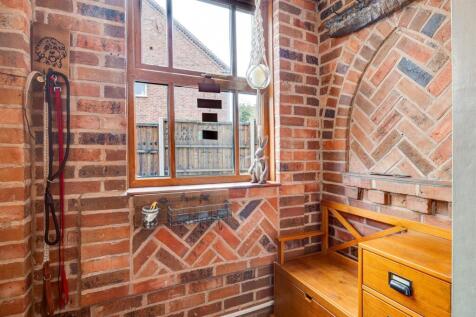 404 Tamworth Road, Amington