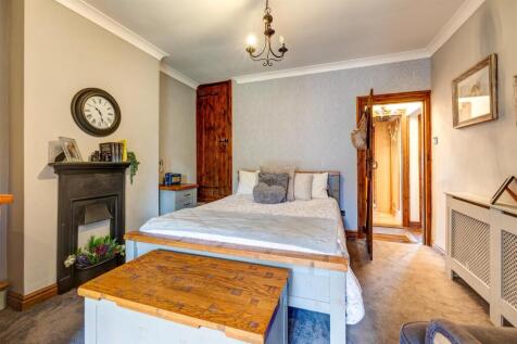 404 Tamworth Road, Amington