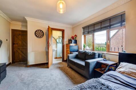404 Tamworth Road, Amington