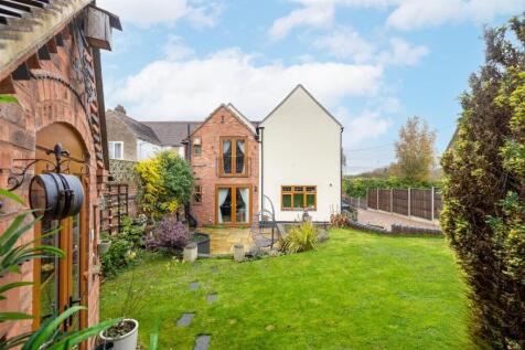 404 Tamworth Road, Amington