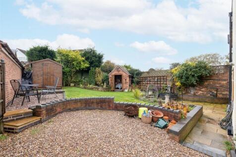 404 Tamworth Road, Amington
