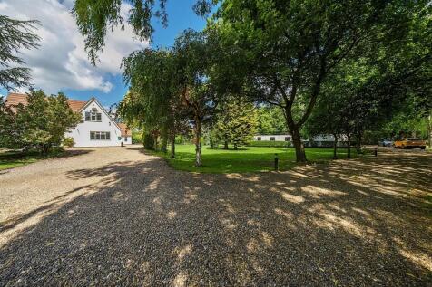 319 Billington Road East