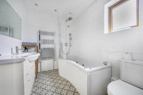 10 Woodside, Arley