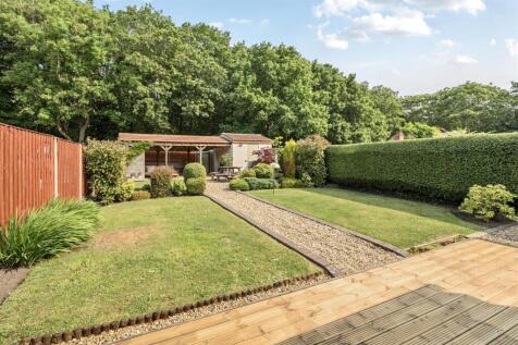 10 Woodside, Arley