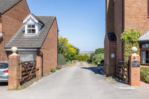 B79 Warton Land-001.jpg