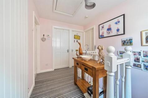 13 Wakeford Close, Nuneaton