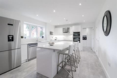 51 Boulters Lane, Wood End
