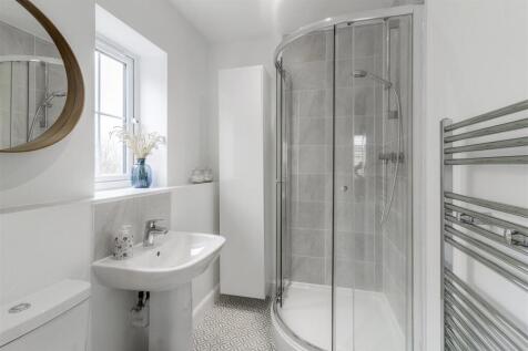 51 Boulters Lane, Wood End