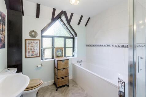 7 Weston Hall Stables, Bulkington