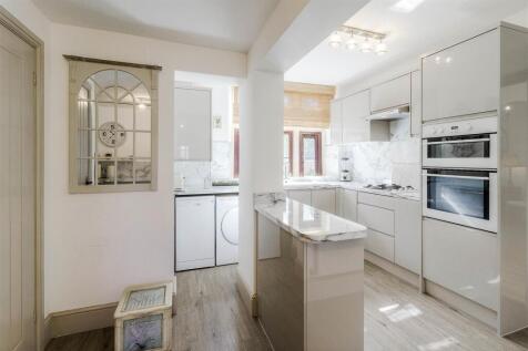 7 Weston Hall Stables, Bulkington