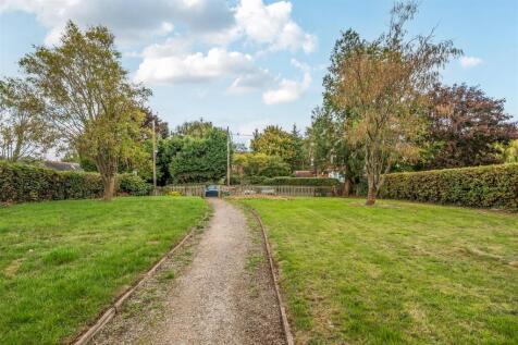 2 Lime Grove, Newton Regis