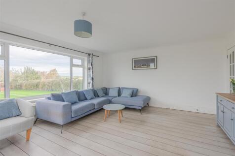 100 Austrey Road, Warton