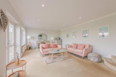 100 Austrey Road, Warton