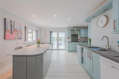 100 Austrey Road, Warton