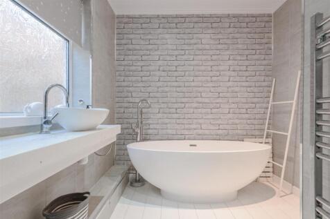 100 Austrey Road, Warton