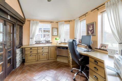 Main Road, Baxterley