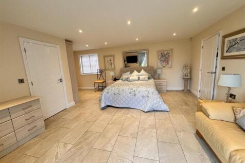 Bedroom 2 The Annexe.jpg