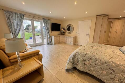 Bedroom 3 The Annexe.jpg