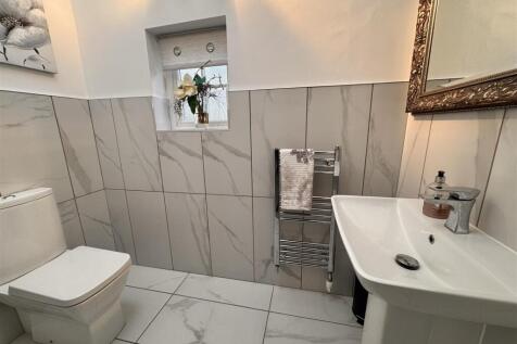 WC The Annexe.jpg