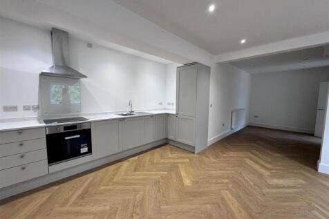 lansdown mews kitchen 1.jpg
