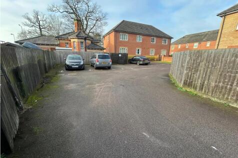 St Crispin Drive, Northampton