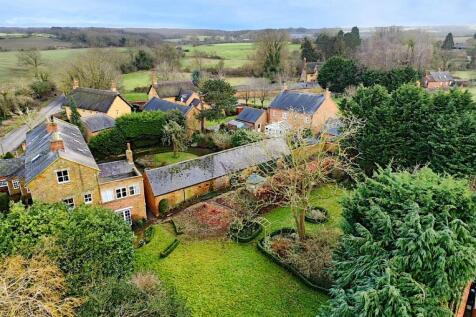 Danesfield, Rothersthorpe