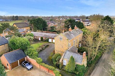 Danesfield, Rothersthorpe