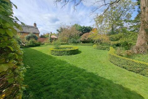Danesfield, Rothersthorpe