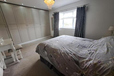 South View, Northampton